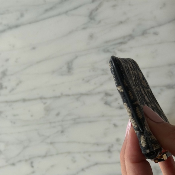 Dior Key Case - Picture 4 of 9